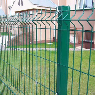 حصار مشبک سه بعدی با پوشش 2.5 متری PVC حصار مشبک منحنی جوش داده شده ضد زنگ