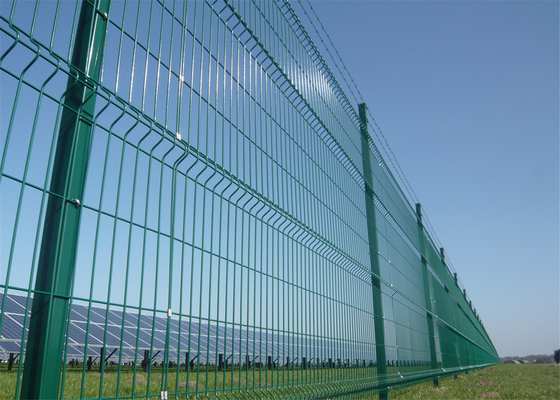 حصار مشبک سیمی سه بعدی فرفورژه تزئینی با روکش وینیل سبز 1030 میلی متر ارتفاع