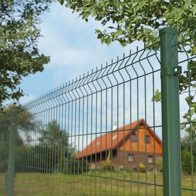 پانل های حصار جوش داده شده امنیتی منحنی سه بعدی فولاد گالوانیزه 50x200mm 50x150mm